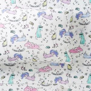 Pottery Barn Teen Unique Unicorn full Size Organic Sheets - Multicolor